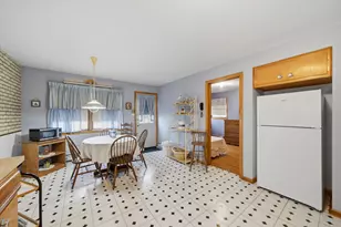 6221 S Tripp Ave, Chicago, IL 60629 - Photo 10