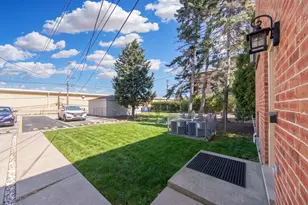5630 W Goodman St, Chicago, IL 60630 - Photo 24