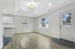 108 Shabbona Dr, Park Forest, IL 60466 - Photo 2