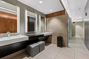 175 E Delaware Pl, Chicago, IL 60611 - Photo 22