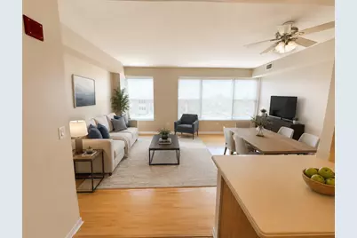 77 S Evergreen Avenue #407, Arlington Heights, IL 60005 - Photo 4