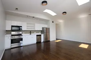 519 S Maplewood Ave, Chicago, IL 60612 - Photo 2
