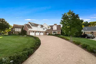 154 Saddle Brook Dr, Oak Brook, IL 60523 - Photo 4