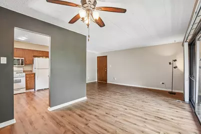 9555 Southwest Highway #1S, Oak Lawn, IL 60453 - Photo 4