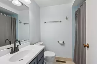 9555 SW Hwy, Oak Lawn, IL 60453 - Photo 12
