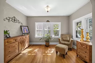 165 Forest Ave, Glen Ellyn, IL 60137 - Photo 4