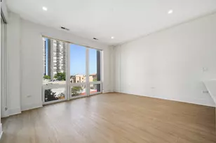 159 W North Ave, Chicago, IL 60610 - Photo 4