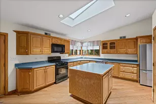 1026 Spafford St, Antioch, IL 60002 - Photo 6