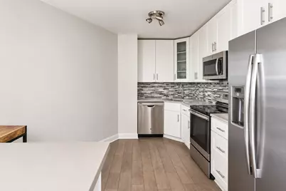 2626 N Lakeview Avenue #604, Chicago, IL 60614 - Photo 10