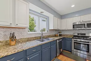 2131 Skylane Dr, Naperville, IL 60564 - Photo 10