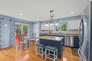 2131 Skylane Dr, Naperville, IL 60564 - Photo 8