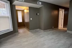 2835 N Ridgeway Ave, Chicago, IL 60618 - Photo 8