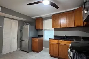 2835 N Ridgeway Ave, Chicago, IL 60618 - Photo 10