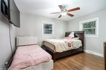 8433 Central Avenue, Burbank, IL 60459 - Photo 12
