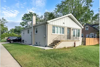 8433 Central Avenue, Burbank, IL 60459 - Photo 1