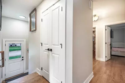 8433 Central Avenue, Burbank, IL 60459 - Photo 10