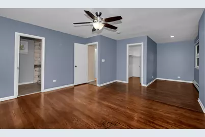 10S073 Clarendon Hills Road, Willowbrook, IL 60527 - Photo 12