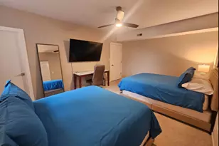 1050 W Dakin St, Chicago, IL 60613 - Photo 20
