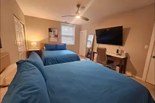 1050 W Dakin St, Chicago, IL 60613 - Photo 18