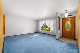 45 Field Point Rd, Montgomery, IL 60538 - Photo 2