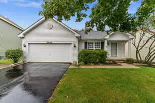 22148 W Plymouth Cir, Plainfield, IL 60544 - Photo 2