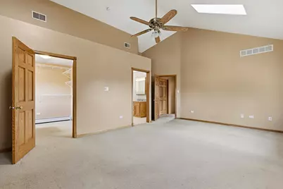 9817 Minnick Avenue, Oak Lawn, IL 60453 - Photo 12