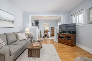 843 Pearl St, Aurora, IL 60505 - Photo 6