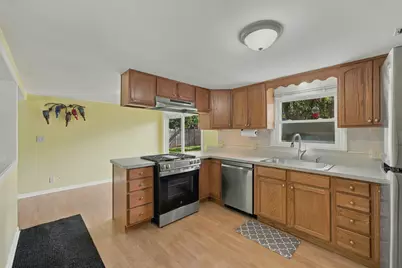 16539 W 144th Place, Lockport, IL 60441 - Photo 8