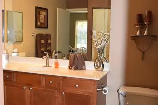 211 Glengarry Dr, Bloomingdale, IL 60108 - Photo 12
