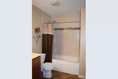 211 Glengarry Drive #205, Bloomingdale, IL 60108 - Photo 10
