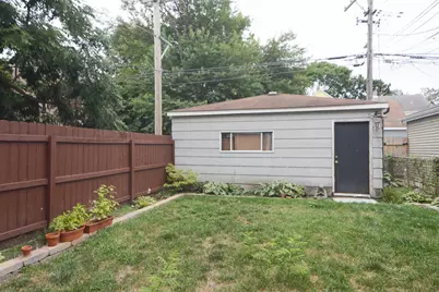 2101 W Montrose Avenue #2, Chicago, IL 60618 - Photo 18