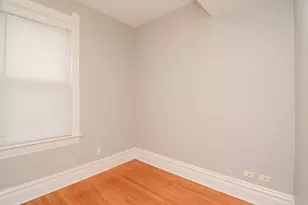 2101 W Montrose Ave, Chicago, IL 60618 - Photo 14