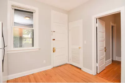 2101 W Montrose Avenue #2, Chicago, IL 60618 - Photo 6