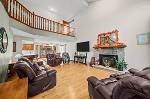 3910 Mockingbird Ln, Byron, IL 61010 - Photo 2