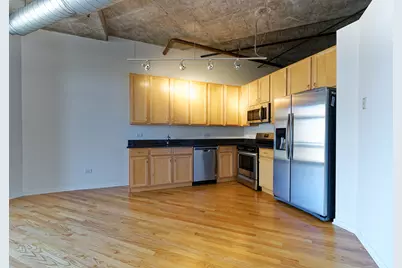 933 W Van Buren Street #821, Chicago, IL 60607 - Photo 2
