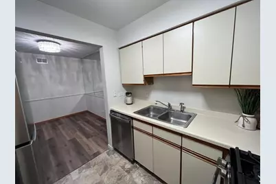 1503 N Milwaukee Avenue #4B, Libertyville, IL 60048 - Photo 10