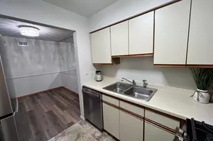 1503 N Milwaukee Ave, Libertyville, IL 60048 - Photo 10