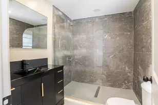 11024 Oxford Ave, Chicago Ridge, IL 60415 - Photo 16