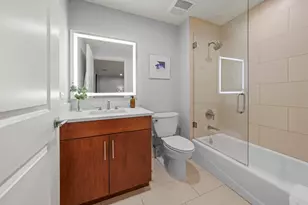850 N Lake Shore Dr, Chicago, IL 60611 - Photo 14