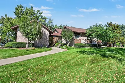 740 Saint Andrews Lane #13, Crystal Lake, IL 60014 - Photo 1
