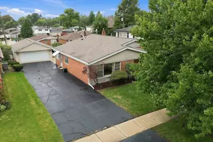 10624 S Kostner Ave, Oak Lawn, IL 60453 - Photo 4