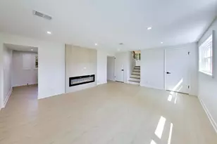 910 E Kimber Ln, Arlington Heights, IL 60005 - Photo 22