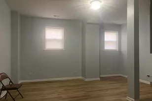 2319 E 70th Pl, Chicago, IL 60649 - Photo 22