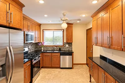7218 W Wrightwood Avenue #107, Elmwood Park, IL 60707 - Photo 6
