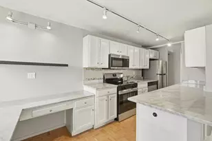 345 N Canal St, Chicago, IL 60606 - Photo 10