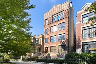 3634 N Fremont St, Chicago, IL 60613 - Photo 1