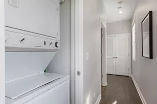 3634 N Fremont St, Chicago, IL 60613 - Photo 8