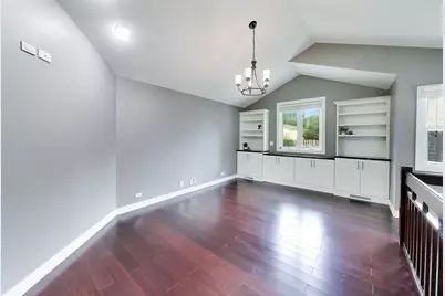 202 N Prospect Manor Avenue, Mount Prospect, IL 60056 - Photo 8
