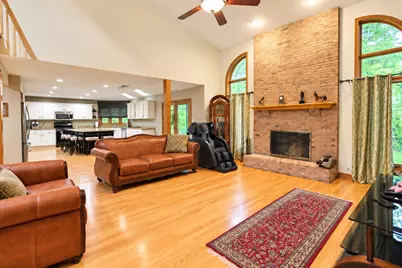 1263 Williamsburg Lane, Crystal Lake, IL 60014 - Photo 6