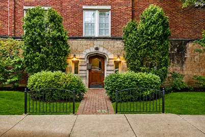 344 S Maple Avenue #2B, Oak Park, IL 60302 - Photo 1